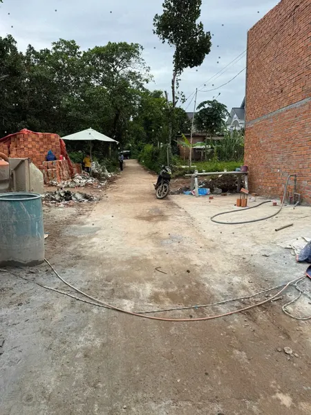 Bán nhà 200m² ngang 10m giá 3.3 tỷ Xã Hòa Phú