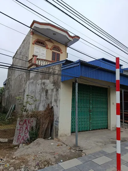 Bán đất 90m² ngang 5m . mặt đường 352. sát cổng trường Lê Ích Mộc giá 5.25 tỷ Xã Việt Khê( Kỳ Sơn). liên hệ 0362558882