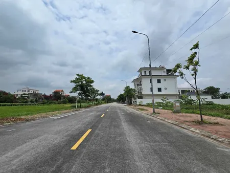 Bán 90m đất dãy F. Khu đấu giá kim chân. Làn 2 đường trần lựu. Phường vũ ninh bắc ninh