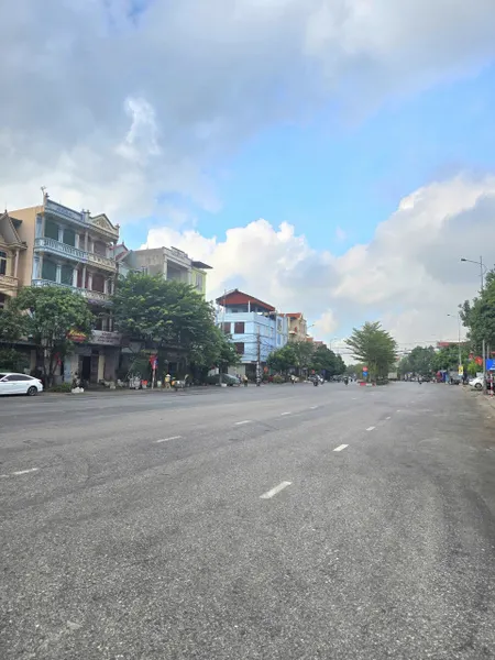 Bán 135m đất sẵn nhà cấp 4 khu xuân ổ. Đường dương ổ. Cách quốc lộ 1A khoảng 30m. Phường võ cường bắc ninh
