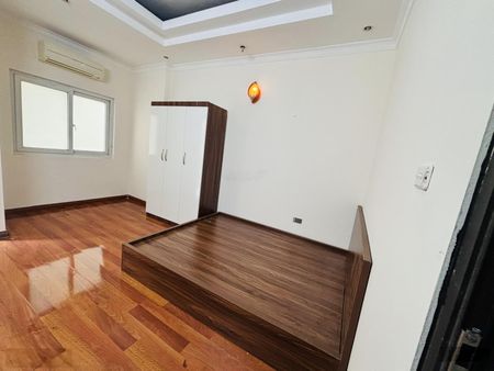 Chính chỉ còn 1 phòng cho thuê ở ngõ 320 khương đình, ngõ 3 ô tô (nhà cách ngõ khoảng 70m)