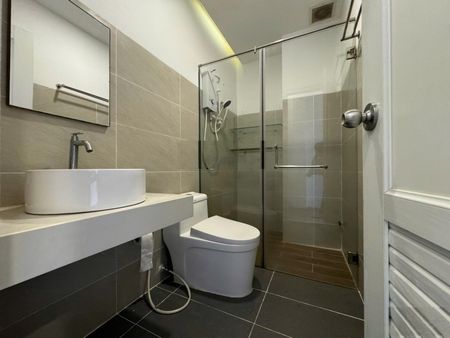 Cho thuê studio full nội thất ban công ở ngay Hoàng Sa Quận 1
