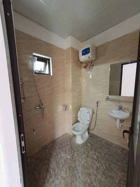 Phòng khép kín 30m2 full đồ - có ban công - ngay Cổ Nhuế
