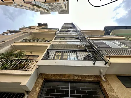 (Tin thật 100%) Bán chung cư mini 2 mặt tiền 70m2 x 14P ngõ 112 Ngọc Khánh - DT 1,55 tỷ ~ 7,2%/năm