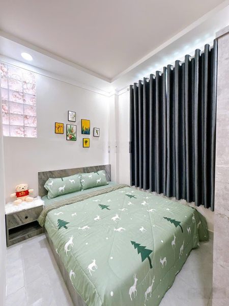 Chính chủ cho thuê Phòng ngủ Phòng khách riêng có thang máy cửa sổ lớn Phú Nhuận Đức Nhuận