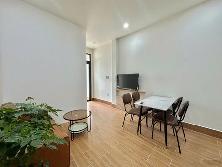 Cho thuê căn 1PN ban công Quận 10 rộng 50m2 full nội thất