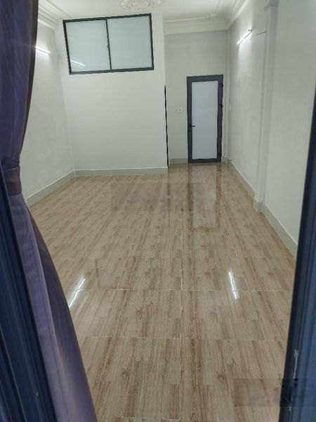 Phòng trọ mới 40m2 ban công ngay chợ Hoàng Hoa Thám P.12 Tân Bình