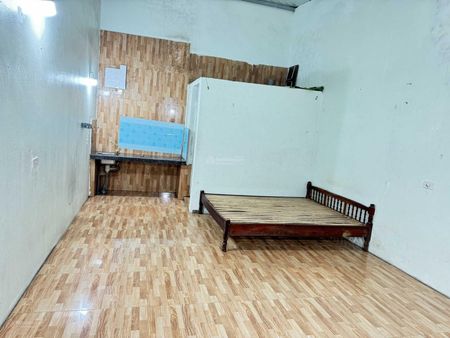 Cho thuê phòng 30m2/giá 1,3trđ/sát KCN Quang Minh/ĐT: 0585197767Cho thuê lâu dài giá rẻ)