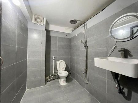 Cho thuê CHDV 1PN cửa sổ lớn gần trung tâm thành phố
