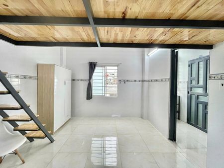 Duplex cửa sổ trời đi bộ qua iuh cs3- nhận 3ng3xe