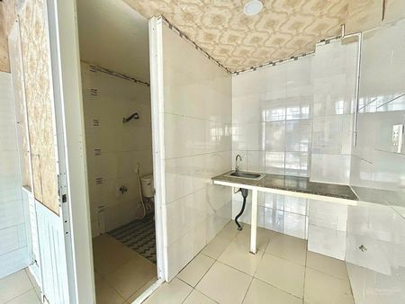 Phòng trệt kiot. ở ghép được từ 4-5 người gần đh ngân hàng