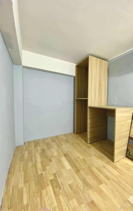 Dư 3 phòng trọ quận 10 mặt tiền Hồ Bá Kiện