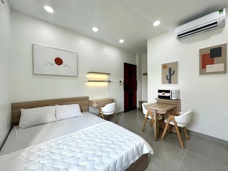 Cho thuê nhà trọ cơ bản ở Nguyễn Hữu Cảnh, 5,5 triệu, 30 m2, Bình Thạnh, HCM