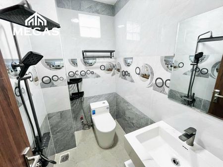 Chdv rộng - thoáng và nội thất mới tại âu cơ - khuông việt trống sẵn