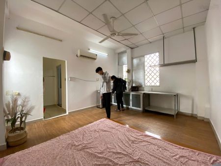 Cho thuê phòng trọ tại Bùi Đình Túy, 5 triệu, 30m2, 1PN, 1WC