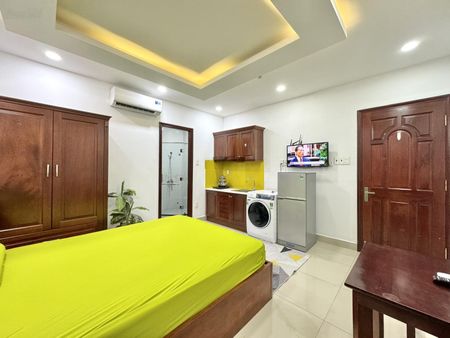 Phòng cao cấp 30m2 full nội thất gần công viên Lê Thị Riêng