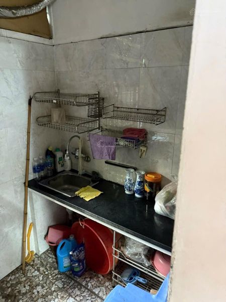 Cho thuê phòng tập thể hồng hà có gác xép 30m 5.5 tr