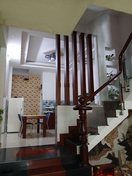 Cho nữ thuê phòng. Nhà riêng có 4 phòng. Diện tích mỗi phòng 35m2