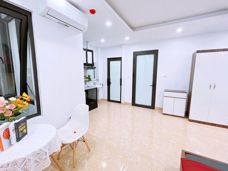 Phòng đơn 30m² bếp riêng full đồ 3B ngõ 569 Lạc Long Quân, gần Hồ Tây HV Hành Chính