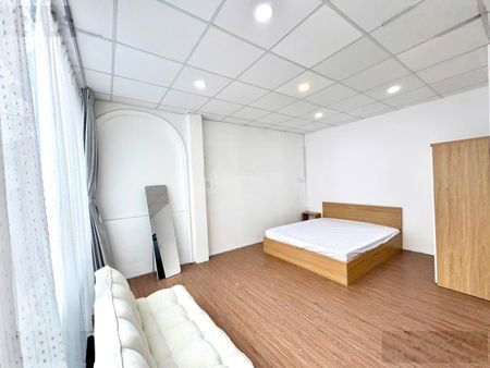Phòng trọ mới xây có gác ban công máy giặt riêng gần đại học Văn Lang