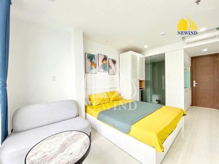 Cho thuê phòng ban công 30m2 quận 10 đường sư vạn hạnh gần huflit, đh kinh tế ueh, vạn hạnh mall