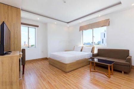 Thuê ngay căn hộ cửa sổ hai hướng full nội thất giáp q.bthanh - chợ tân định