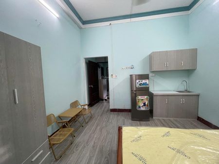 Phòng cho thuê 35m lầu 1 đường 81, tân quy quận 7. gần lotte mart.giờ giấc tự do. giá 5.2tr/tháng