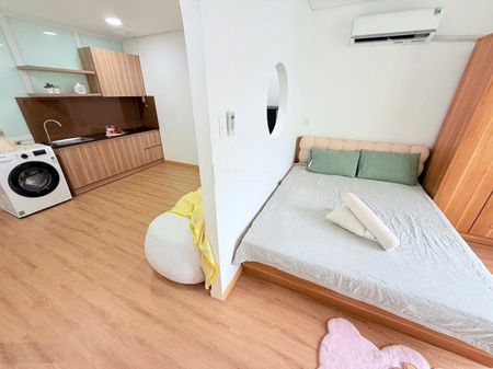 Căn hộ studio bancol mới 100% 30m2, ngay Hutech, GTVT, UEF, giáp Quận 1