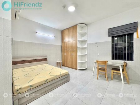 Studio full nội thất rộng 30m2 siêu thoáng-Thang máy, bảo vệ 24/24 sát cầu Nguyễn Văn Cừ, sát Q5