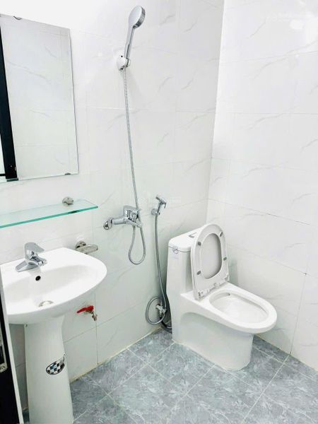 Phòng trọ khép kín ở luôn tại phố tôn đức thắng, phường hàng bột, hà nội