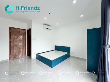 Phòng studio ban công mới xây full nội thất ngay cầu vượt ngã tư ga gần đại học Nguyễn Tất Thành