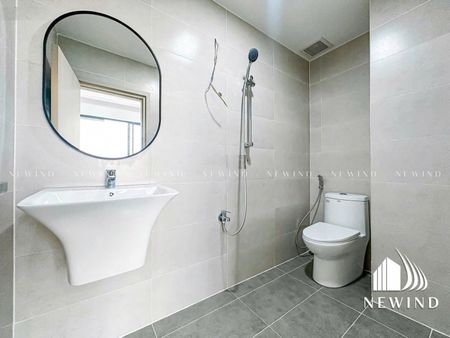 Cho thuê căn hộ ban công 30m2 quận 10 gần đại học kinh tế ueh, huflit, vạn hạnh mall, hoa sen, hce