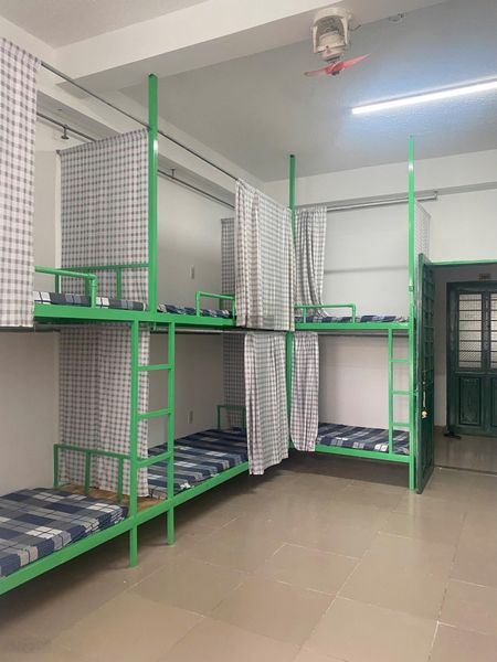 Phòng trọ Ktx cho sinh viên dt 40m2. Đầy đủ tiện ích, sát ngay đại học công nghiệp tphcm