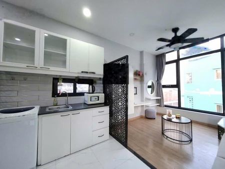 Phòng gác đẹp cửa sổ thoáng full nội thất, có máy giặt riêng