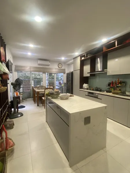 Bán nhà Trung Kính 78m² ngang 15m giá 41 tỷ Phường Yên Hòa (LH: Zalo 0862299066)