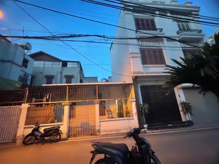 Bán đất 60m tặng nhà cấp 4 Trâu Quỳ -  Gia Lâm, ngõ thông, ô tô tránh, ngay sát Vin Ocean park, view công viên, thông số vàng