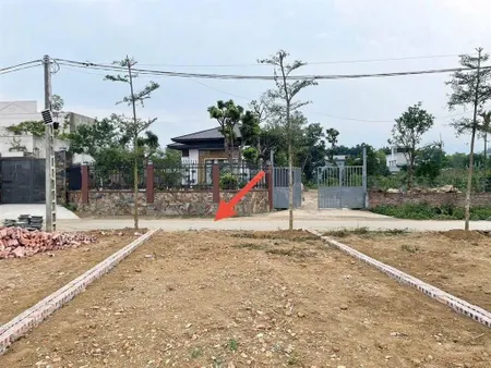 Cần bán gấp lô đất tại phú cát 108m2 full thổ cư giá chỉ hơn 40tr/m2