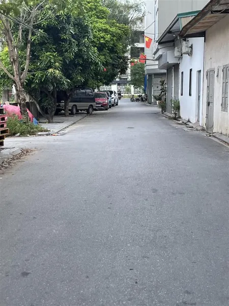 Nhỉnh 5 tỷ có ngay lô góc đông trù đông hội lô góc ngõ thông ô tô vào