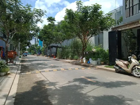 Kẹt tiền bán gấp lô đất view sông, gần phú hữu, 74 m2 giá tốt, đường rộng 10m o934652279