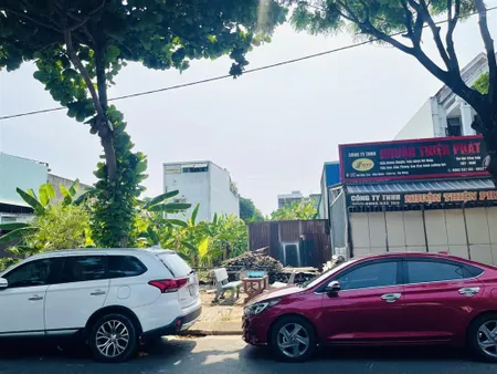 Đô đốc lân vị trí đầu đường 10m5, diện tích 115m2