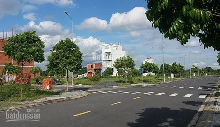 Mình cần bán đất biệt thự, view sông, bình thạnh, p13 dt 10x21m giá 18.5 tỷ vị trí đẹp, đường oto