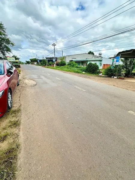 Nhà mặt tiền EaBar cũ 200m² ngang 5m giá 1.63 tỷ Xã Ea Nuôl