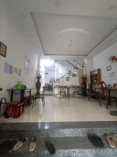 Bán nhà mặt tiền  đường Số 8, Tăng Nhơn Phú, TP HCM,  DT 130m2, 3 tầng, 5PN, sổ hồng. Giá 11.6 tỷ.