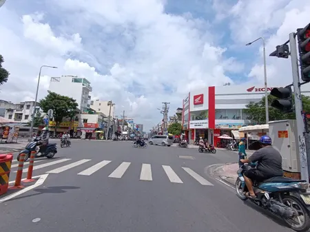 BÁN NHÀ HẬU GIANG GẦN NGUYỄN VĂN LUÔNG QUẬN 6,  2 TẦNG, 5.8 X18M,  GIÁ CHỈ NHỈNH 5 TỶ