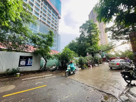 BÁN NHÀ AN DƯƠNG VƯƠNG TÂY HỒ TRONG ĐÊ 2 THOÁNG GẦN Ô TÔ DT130M2 x  MT 9,7M CHỈ 19,6 TỶ