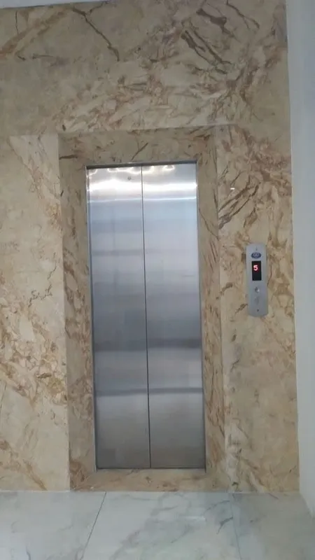 Tôi cho thuê nhà hai cửa đi, mới ,vỉa hè, 104m2- 4T, Hoàng Cầu_35 Tr