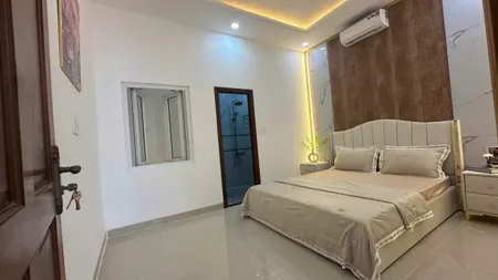 NHÀ GẦN NGẢ TƯ GA, 60M2, 4PN 4WC, HẺM XE HƠI, 5,75 tỷ, sổ vuông đẹp