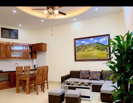 Cho thuê nhà nguyên căn ngõ 609 Vũ Tông Phan, 4.5 tầng x 35m2, 3 ngủ, 11.5 Triệu