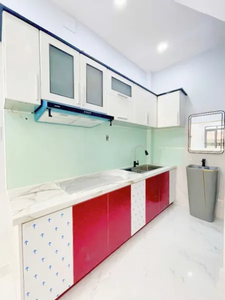BÁN NHÀ CHÍNH CHỦ 3 TẦNG - 2PN, 3WC - HẺM Ô TÔ