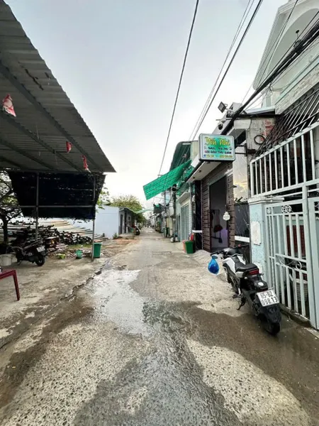 23. Chủ gởi: CHO THUÊ NHÀ TRỆT TRỤC CHÍNH HẺM 388J - 388Z